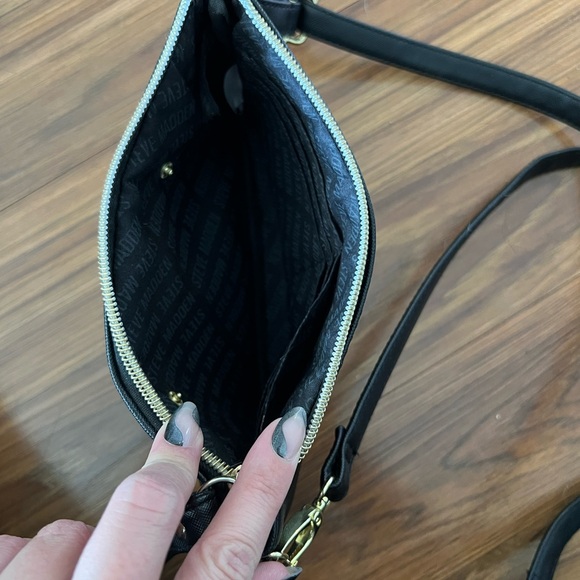 Steve Madden Crossbody Bag with Adjustable Strap - Picture 4 of 4